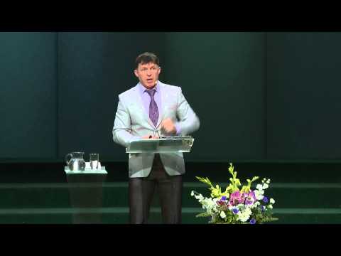 Видео: «Уникальность женщины» — Виталий Киссер