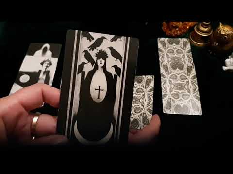 Видео: Опасен ли для ВАС загаданный человека /Гадание на Таро он-лайн