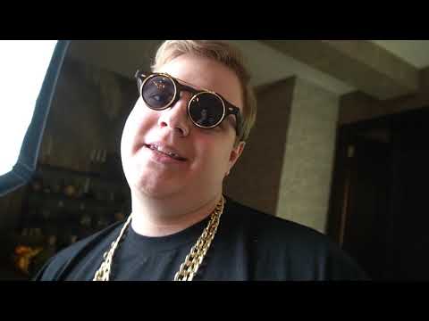 Видео: НОВОЕ СЛОВО В СОВРЕМЕННОЙ МОДЕ - Freak Flex Fashion Collection