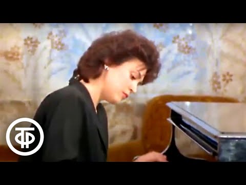 Видео: Композитор Ференц Лист. "Утешение". Играет Любовь Тимофеева (1985)