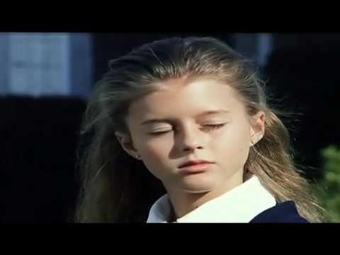 Видео: Александр Марцинкевич и группа Кабриолет   Ангел Хранитель