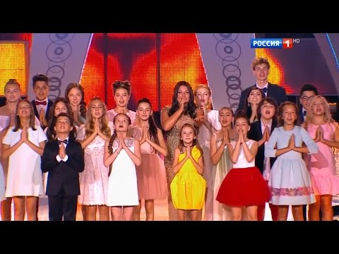 Видео: Ирина Дубцова и хор "Новая волна" - "Гимн музыке" (Детская Новая волна)