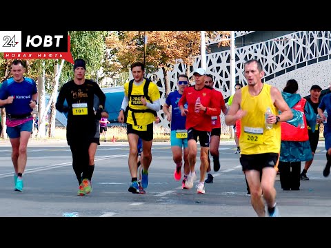 Видео: Бежали все: почти 1000 участников собрал музыкальный полумарафон в Альметьевске