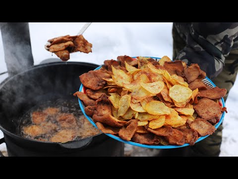 Видео: ЧИПСЫ ИЗ МЯСА И КАРТОФЕЛЯ ПОД ПЕННОЕ В КАЗАНЕ