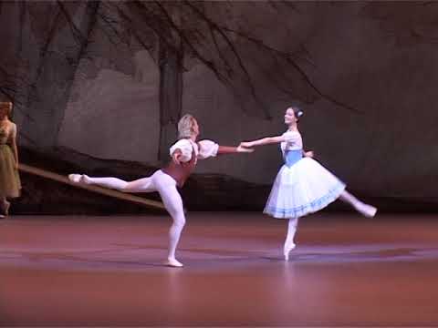 Видео: Жизель. 2012. Редакция Юрия Григоровича. С Ниной Капцовой, Дмитрием Гудановым , Марией Аллаш и др