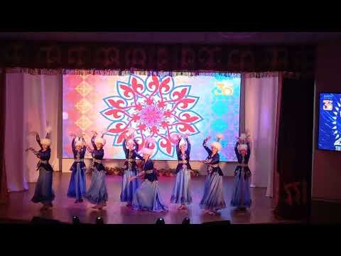 Видео: Народный ансамбль танца "Экзерсис" - "Мереке биі" /рук Н. Маркова/
