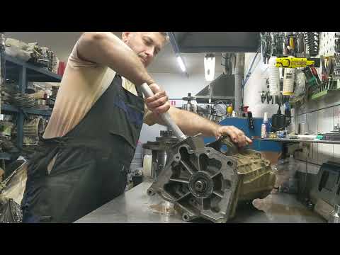 Видео: ZF 4HP22 transmission disassemble (Land Rover Defender) (Разбор ZF 4HP22)