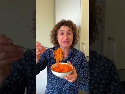 Видео: Такая знакомая и родная корейская морковь. #shorts