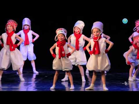 Видео: марш снеговиков