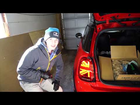 Видео: Установка новых задних фонарей Union Jack на MINI