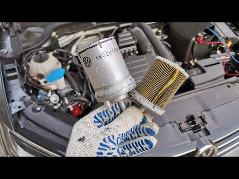 Видео: Замена топливного фильтра JETTA 6