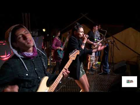 Видео: Керана и космонавтите на Vola open air 21