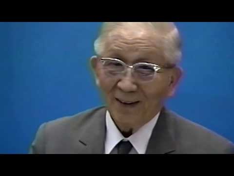 Видео: ★  ★  ★  ★  ★  История Триединого Бога - Уитнесс Ли 1992 год