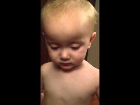 Видео: Лалина не хочет спать