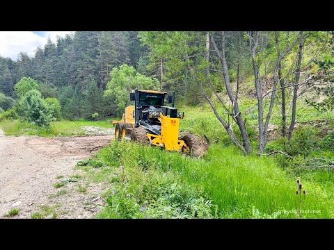 Видео: Как Deere Grader и оператор ремонтируют зеленые дороги #johndeere #grader #deere #motorgrader