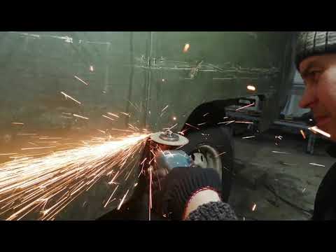 Видео: УАЗ буханка, отрезаем лишний металл.