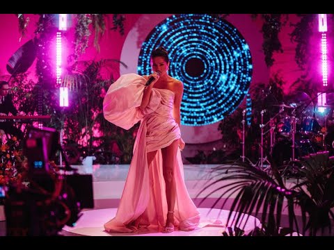 Видео: Nyusha / Нюша - Больно (Live, новая версия песни, OK)