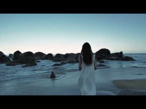 Видео: у моря