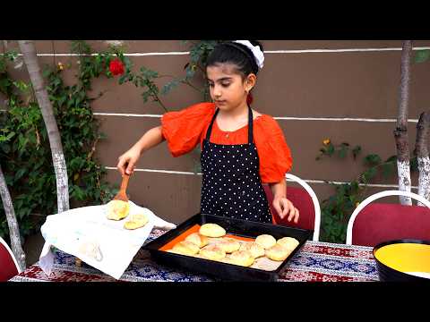 Видео: 9-летняя девочка приготовила пиццу и печенье за 7 часов и убрала всю квартиру