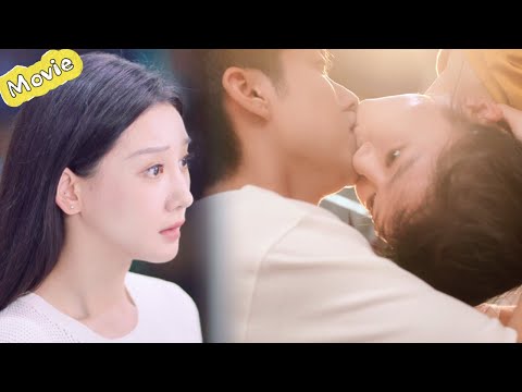 Видео: Мягкая старшекурсница оказалась хитрой, ледяной красавчик случайно целует Золушку🔥