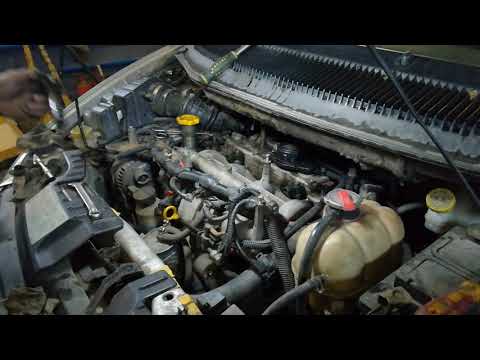 Видео: Крайслер\Chrysler Grand Voyager 2.5 CRD\вынимаем форсунки\Я вам мозги не пудрю\ Уже не тот завод!