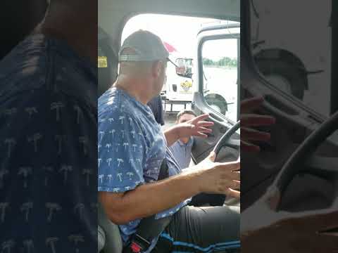 Видео: CDL Pre-trip inspection Class A , PTI на русском с коментариями  во Флориде "школа A1 CDL"  часть 2