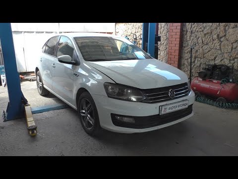 Видео: Замена помпы двигателя CWVA на Volkswagen POLO 1,6 Фольксваген Поло 2018 года 1часть