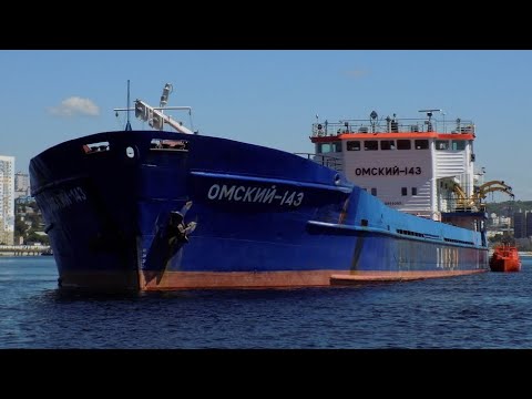 Видео: Экскурсия по мостику теплохода «Омский»