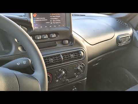 Видео: Нива ТРЕВЕЛ. Как слушать РАДИО, или МУЗЫКУ когда включен НАВИГАТОР.