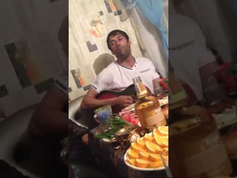 Видео: Задушевно поет цыган