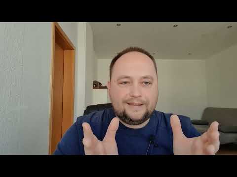 Видео: У козы отказали ноги // Козочка не растет // Козел в фартуке