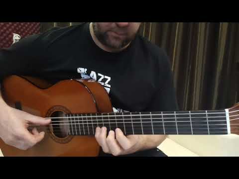 Видео: Гитара Yamaha CS40 классическая уменьшеная 3/4.