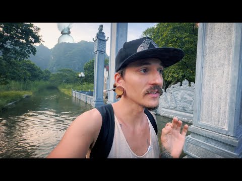 Видео: НАШЛИ ЗАТОПЛЕННЫЙ ХРАМ СРЕДИ СКАЛ - НИНЬБИНЬ (часть 17)