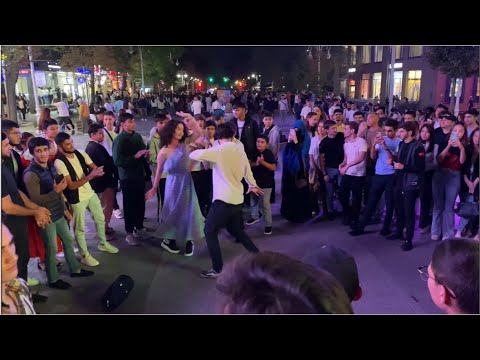 Видео: Девушки Танцуют Алматы Лезгинка 2024 Lezginka Dance Гогия ALISHKA Салам Алейкум Ловзар Казахстан