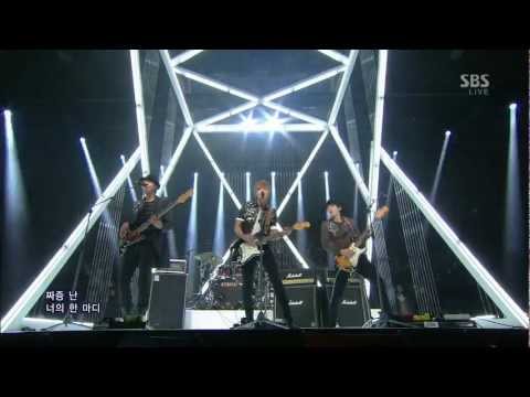 Видео: CNBLUE [Кофейня / извините] @SBS Inkigayo Популярная песня 20130120