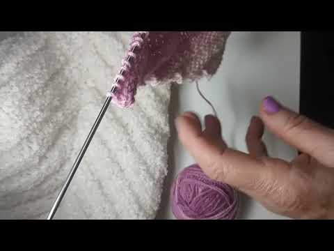 Видео: ОЧЕНЬ простая шапочка связанная из трех петель