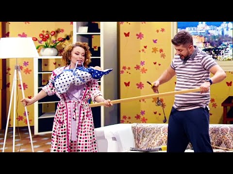 Видео: Ох уж эта беременность! Смешные истории из жизни молодых родителей | Смешные видео приколы 2020