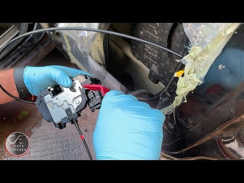 Видео: Замена дверного замка Nissan Note