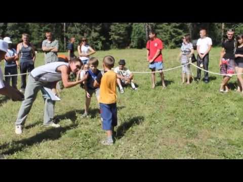 Видео: Куженер район Саламатнур, Шойдум, Аганур ял кокласе Йӱле чодыраште эртыше "Пеледыш пайрем" гыч видео