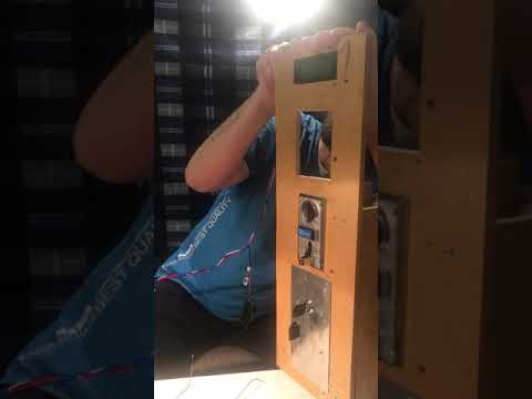 Видео: Монетоприёмник (подключение)