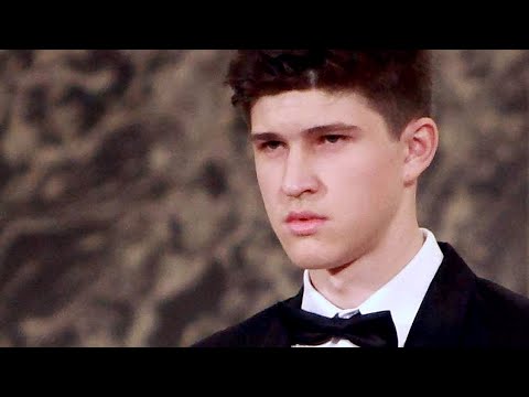 Видео: Слеза (Г.Свиридов, сл.народные). Исполняет Петр Юркин.