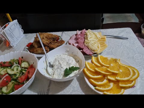 Видео: А что готовила на день рождения! Корейка свиная,отбивные из индейки  и долма из свекольных листьев !