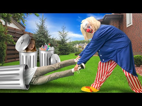 Видео: ЭКСТРЕМАЛЬНЫЕ ПРЯТКИ ОТ КЛОУНА