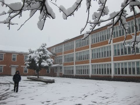 Видео: Средняя школа им. Н.К. Крупской в с. Эски-Наукат / Эски-Ноокат, Крупская орто мектеби