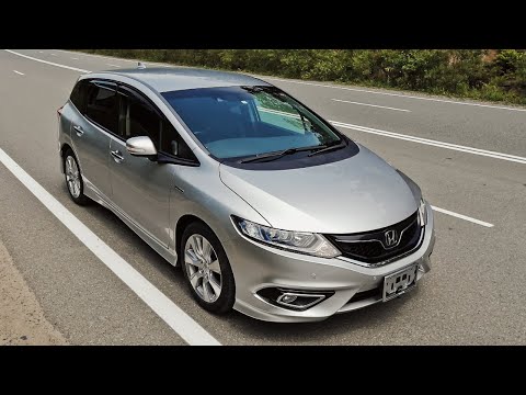 Видео: Обзор Honda JADE Hybrid 2015 - Пробег 175 000 км по Японии