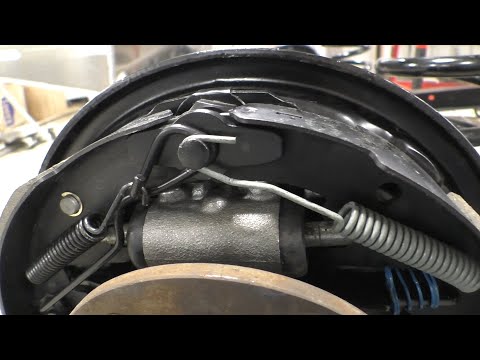 Видео: Установка заднего тормоза для пикапа C10 1964 года