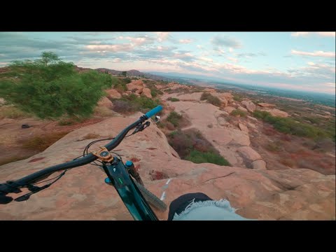 Видео: Знакомство с трассами GNARLY MTB | Выбор линии Sapwi EXPERT | Часть 2