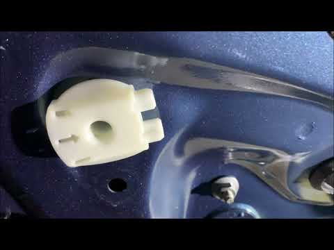 Видео: Renault Megane 4 универсал как снять обшивку двери