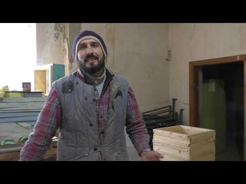 Видео: Улья из ЭППС . Скручиваем деревянную обвязку 5.01.2019