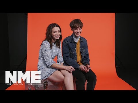 Видео: Алекс Лоутер и Джессика Барден | Покажи и расскажи